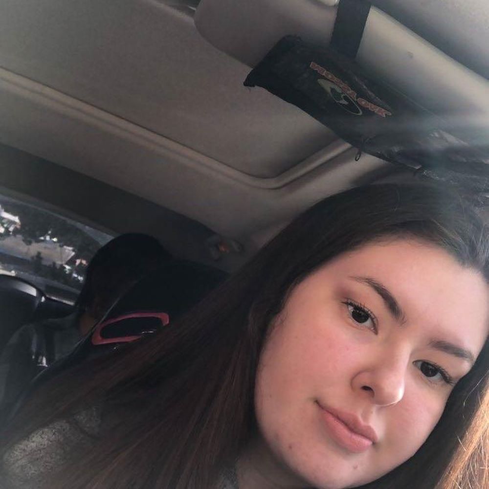 Meet your Posher, Kayla